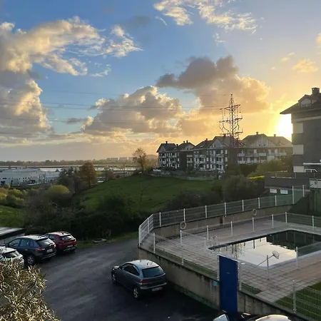 Piscina Gran Jardin Y Dos Banos 10 Minutos Playa Laredo شقة *