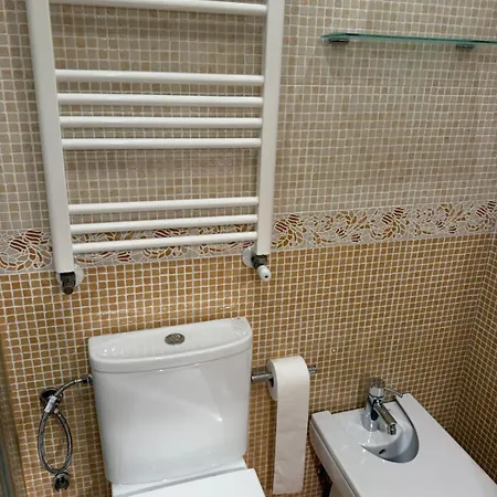 Piscina Gran Jardin Y Dos Banos 10 Minutos Playa Laredo شقة *