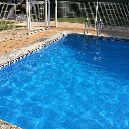 Piscina Gran Jardin Y Dos Banos 10 Minutos Playa Laredo شقة *
