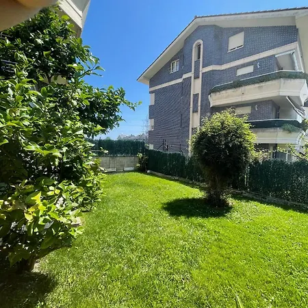 Piscina Gran Jardin Y Dos Banos 10 Minutos Playa Laredo * Bárcena de Cicero
